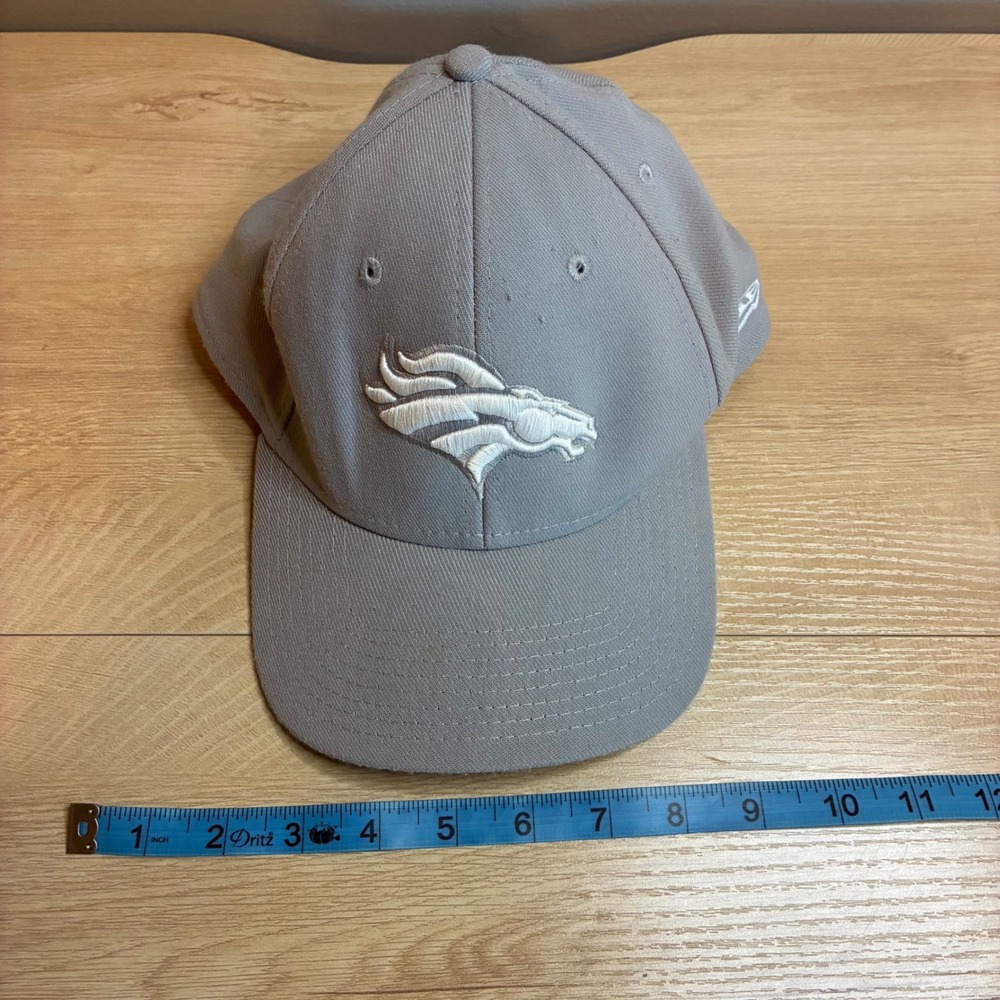 New Era 39THIRTY Denver Broncos Grey Stretch Fit Hat Small-Medium Baseball Cap